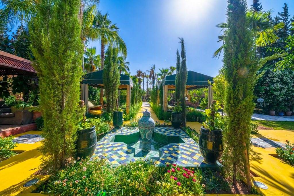 Zellige fountain courtyard at the heart of the domain